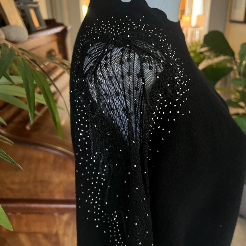 Sweet Rain ladies, Black, crewneck, lacy sleeve sweater small NWOT - Picture 4 of 15